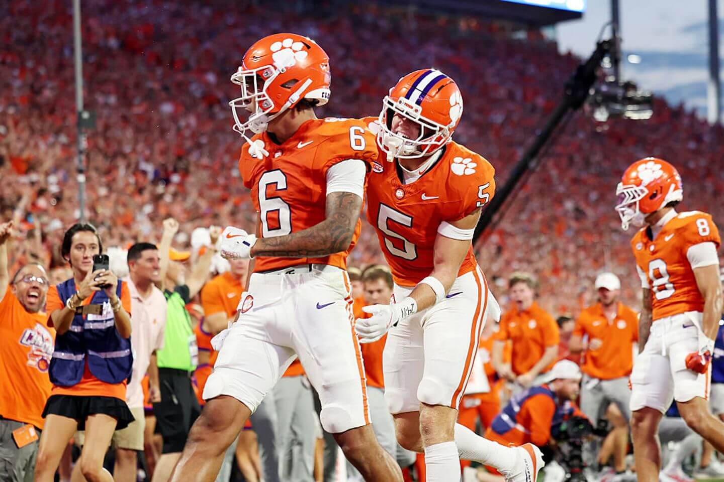 LSU vs. Clemson score and live updates: Clemson leads at halftime, forcing two LSU turnovers