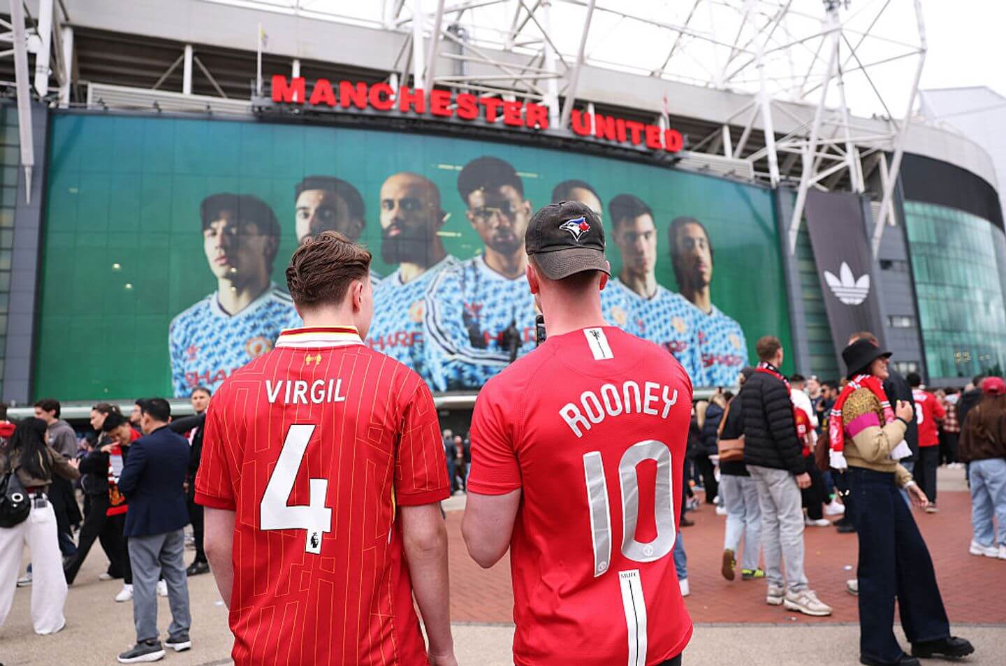 Manchester United vs Liverpool live updates: Premier League predictions and team news as Isak out for visitors