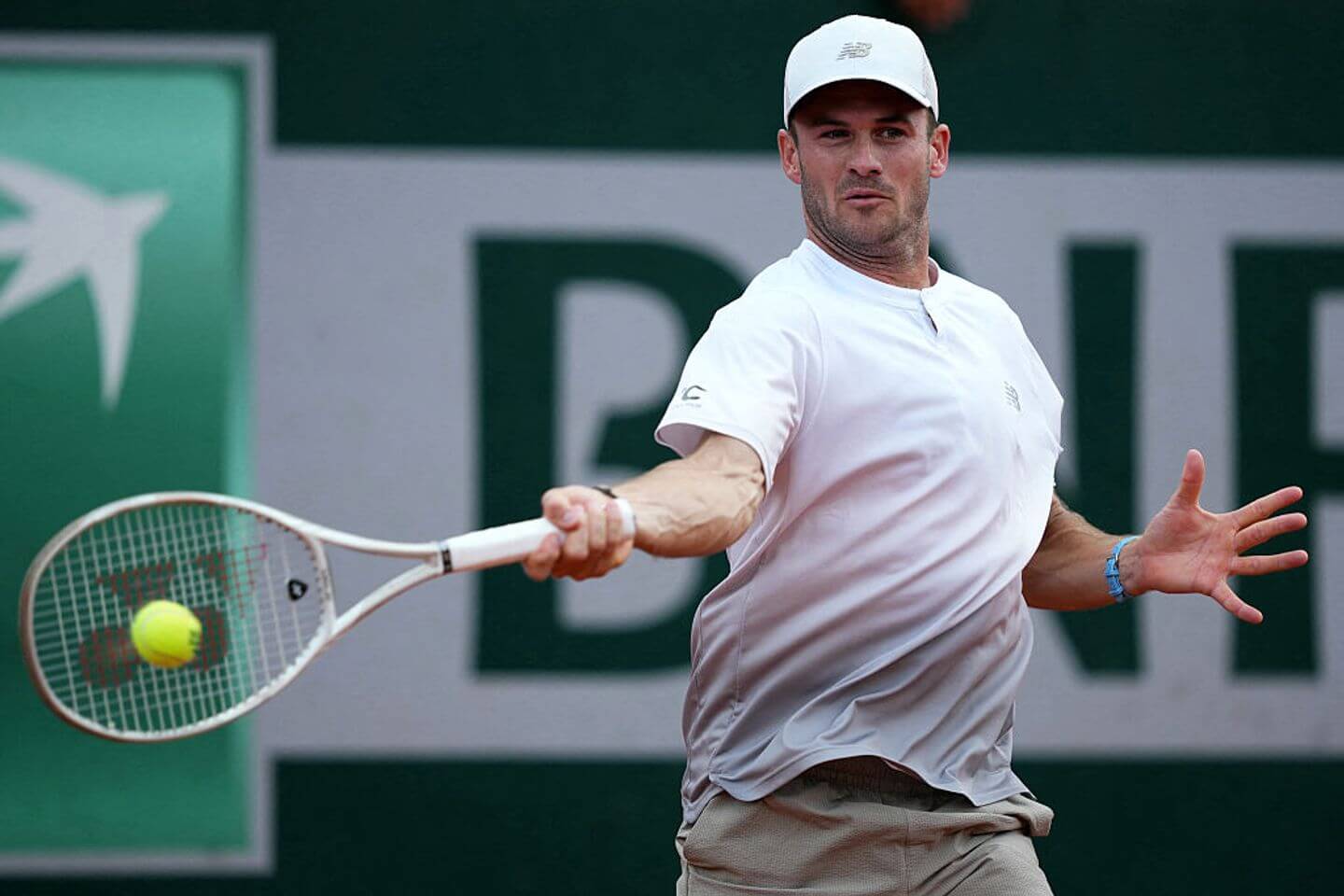French Open 2025 live updates: Day 4 latest as Alcaraz and Swiatek go through, Sabalenka to come