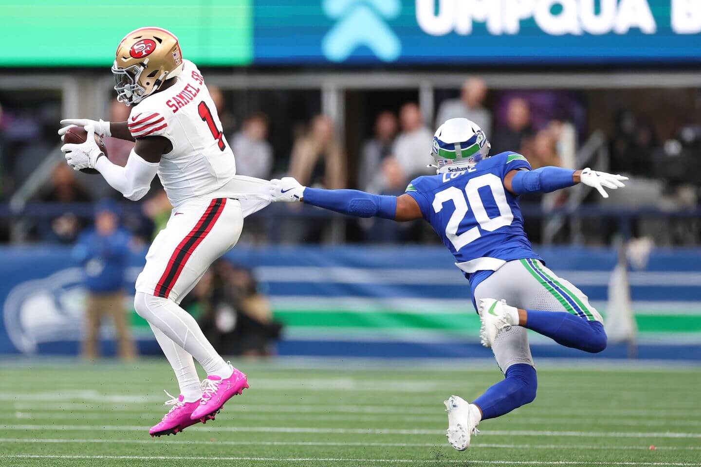 49ers vs. Seahawks Thursday Night Football score and live updates: Jordan Mason injured as San Francisco leads in second quarter