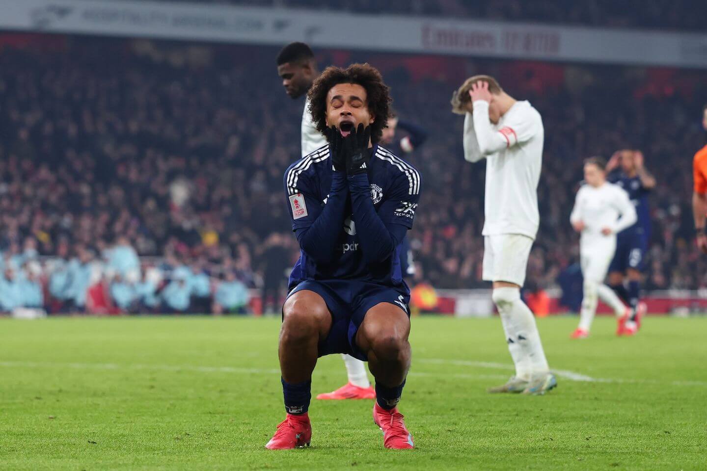 Arsenal vs Manchester United live updates: FA Cup extra time score as penalty shootout looms
