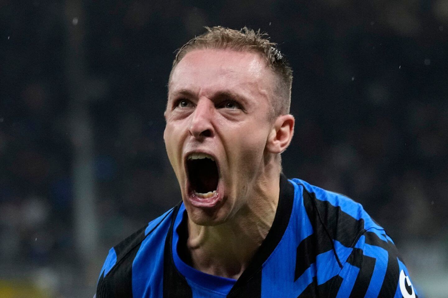 Inter vs Barcelona live updates: Italians lead 4-3 in extra time of thrilling Champions League clash