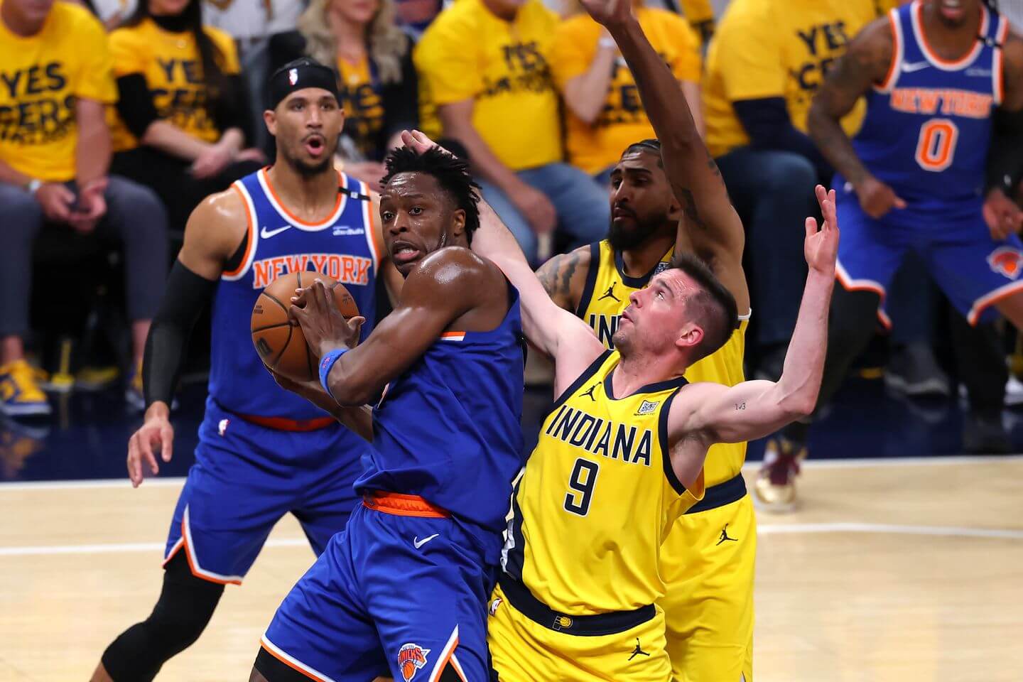 Knicks vs. Pacers score, live updates: Game 4 highlights, player stats and analysis in tight first half