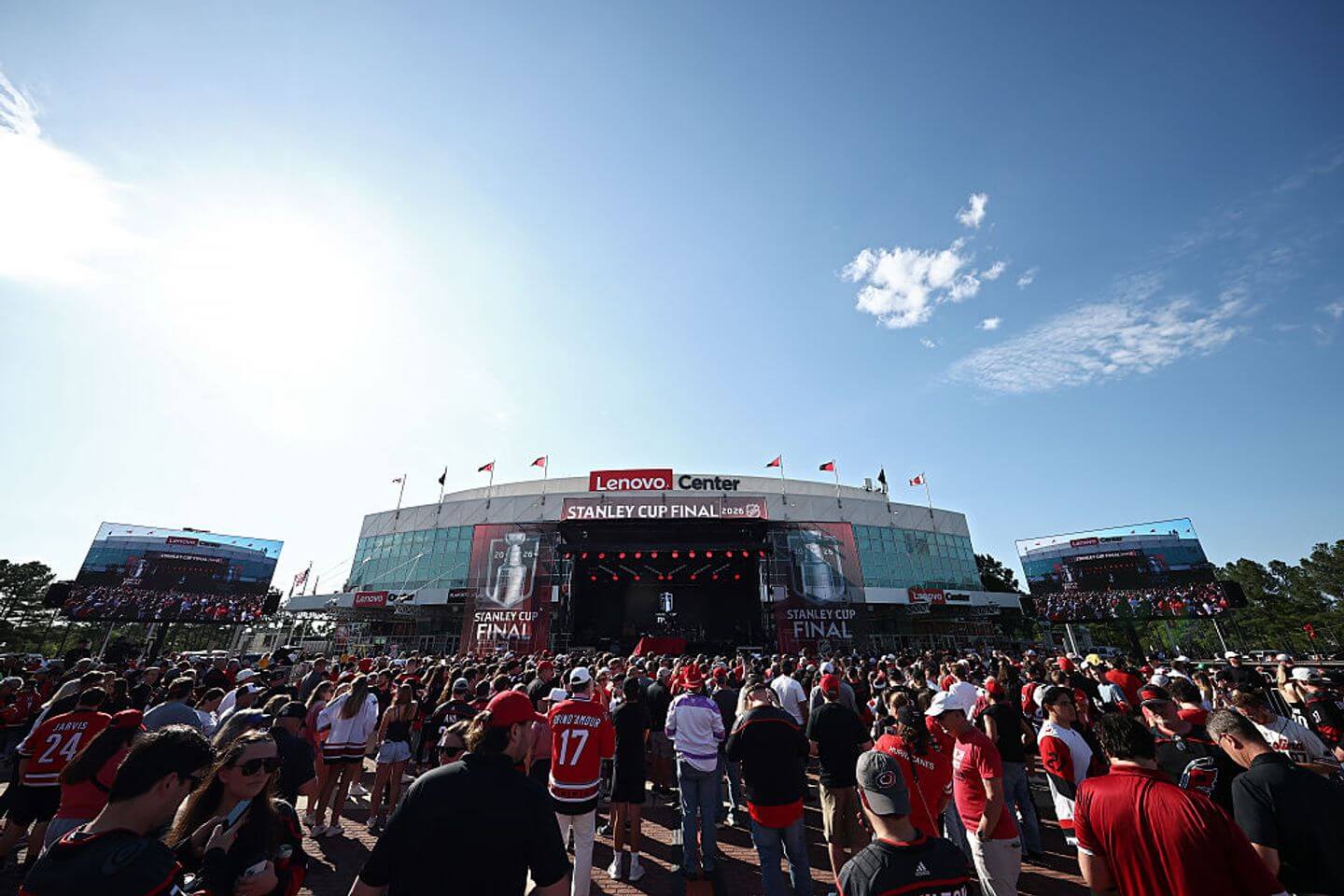 Golden Knights vs. Hurricanes live updates: Stanle