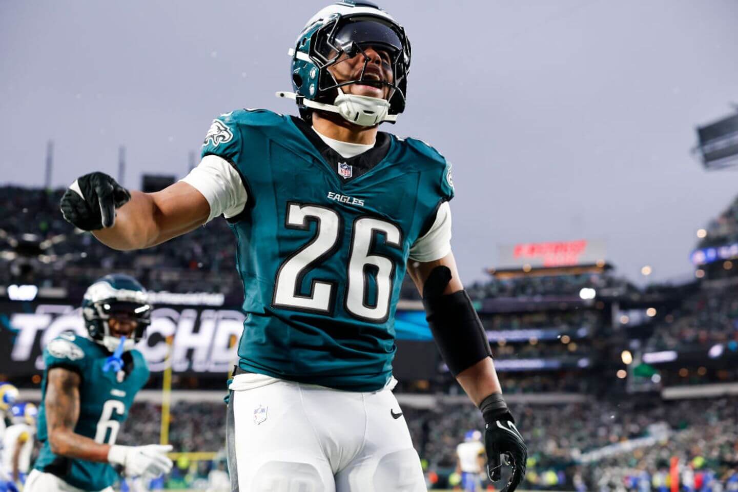 Rams vs. Eagles score and live updates: Los Angeles cuts deficit with FG in NFL NFC divisional round playoffs