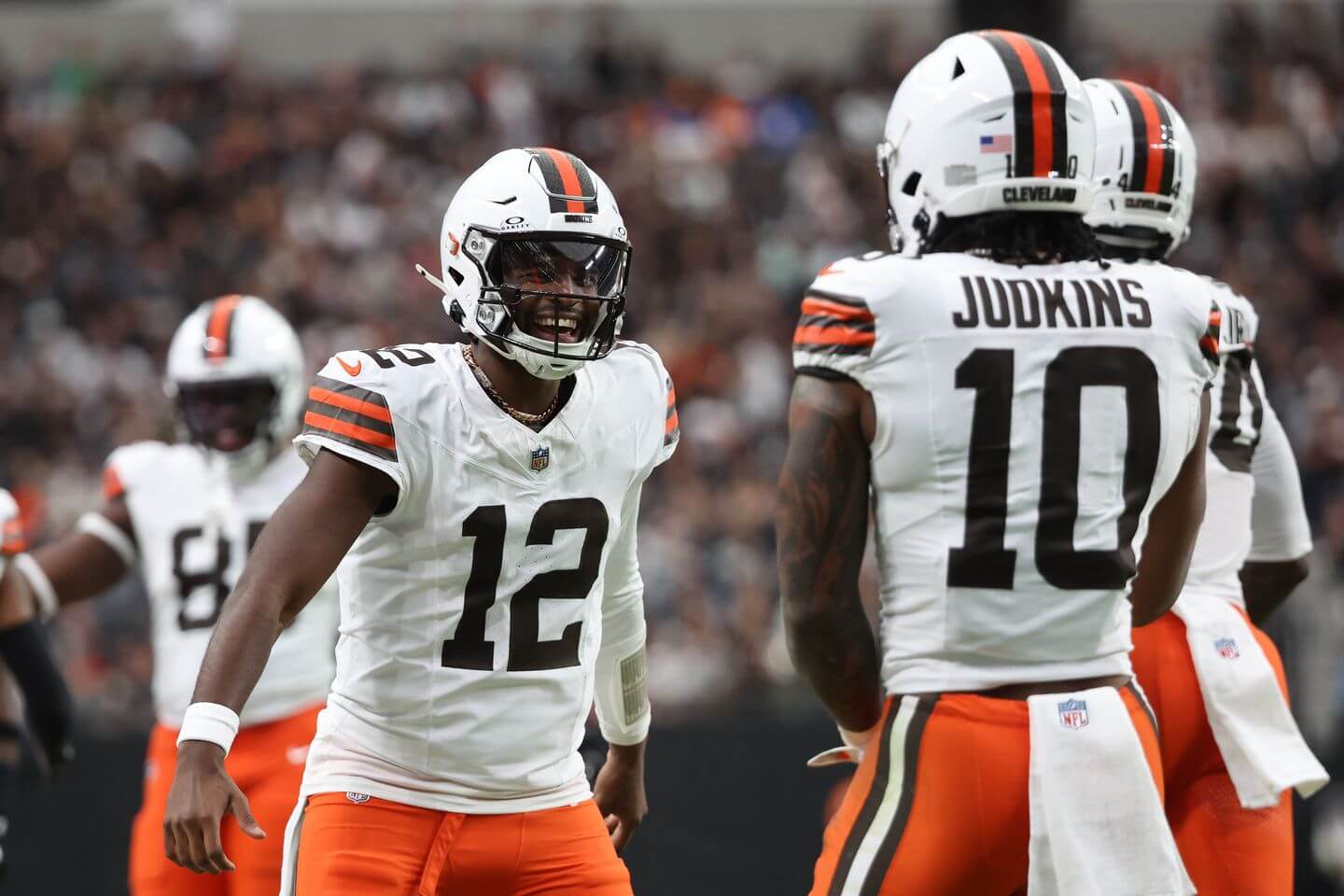 NFL Week 12 scores, live updates: Shedeur Sanders starts vs. Raiders, Eagles vs. Cowboys and latest