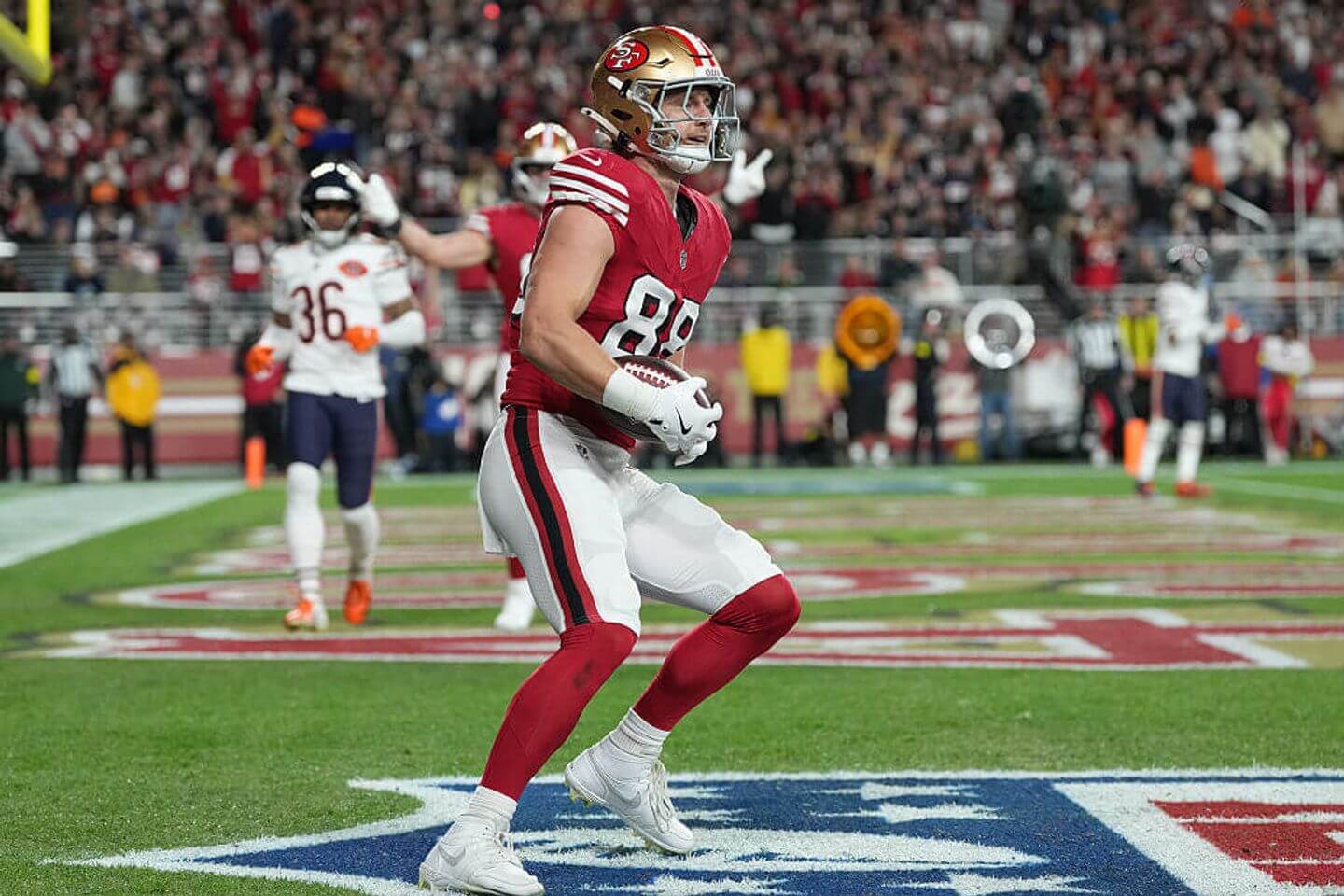 Bears vs. 49ers live score updates: San Francisco answers with Purdy TD pass on NFL “Sunday Night Football”