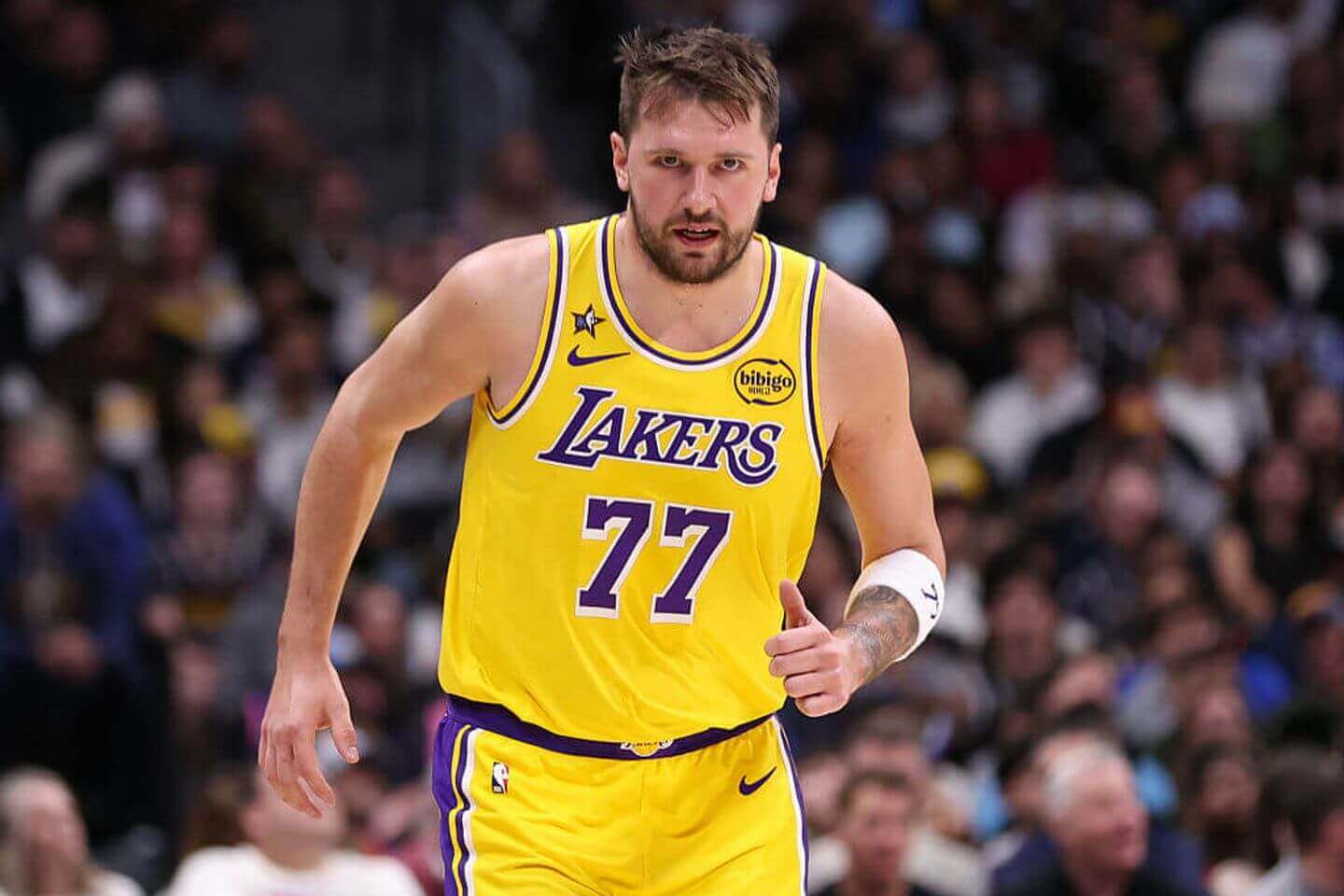 Lakers vs. Mavericks score, live updates: How to watch, p...