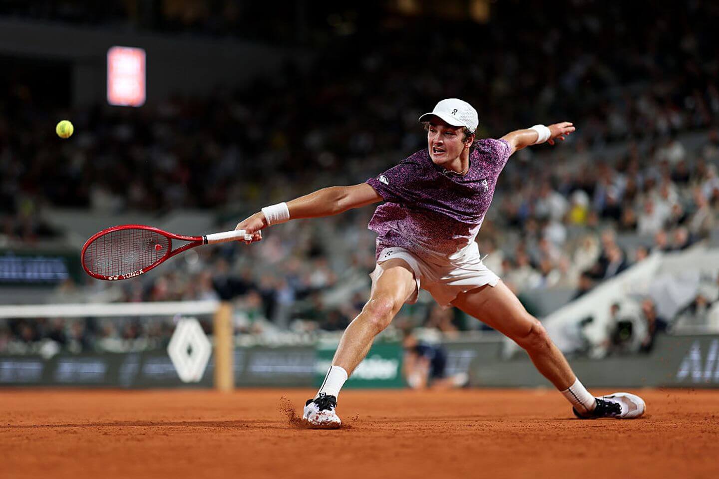 French Open 2026 live updates: Quarterfinals latest with Mensik on the brink of semifinals against Fonseca