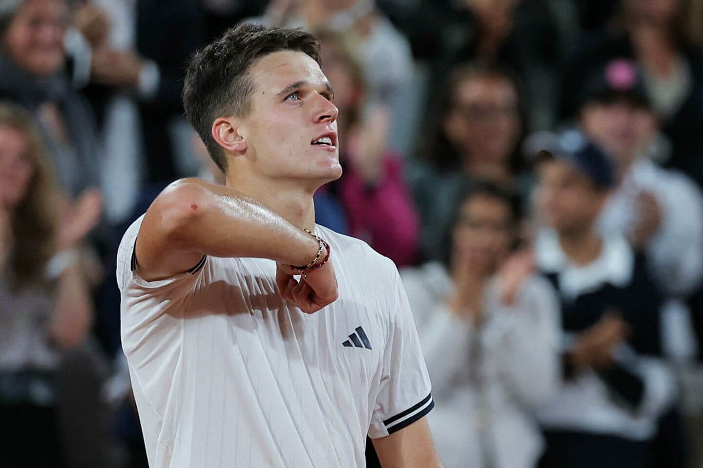 How Jakub Mensik beat Joao Fonseca in entertaining French Open 2026 quarterfinal to set up Alexander Zverev last-four clash