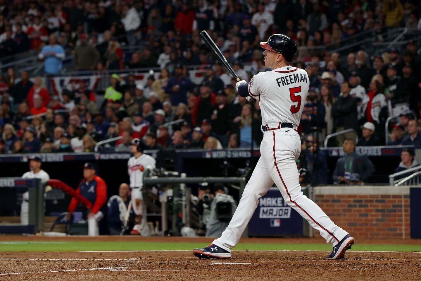 MLB free agency news tracker: Freddie Freeman in serious talks with Dodgers, sources say - Vimarsana News