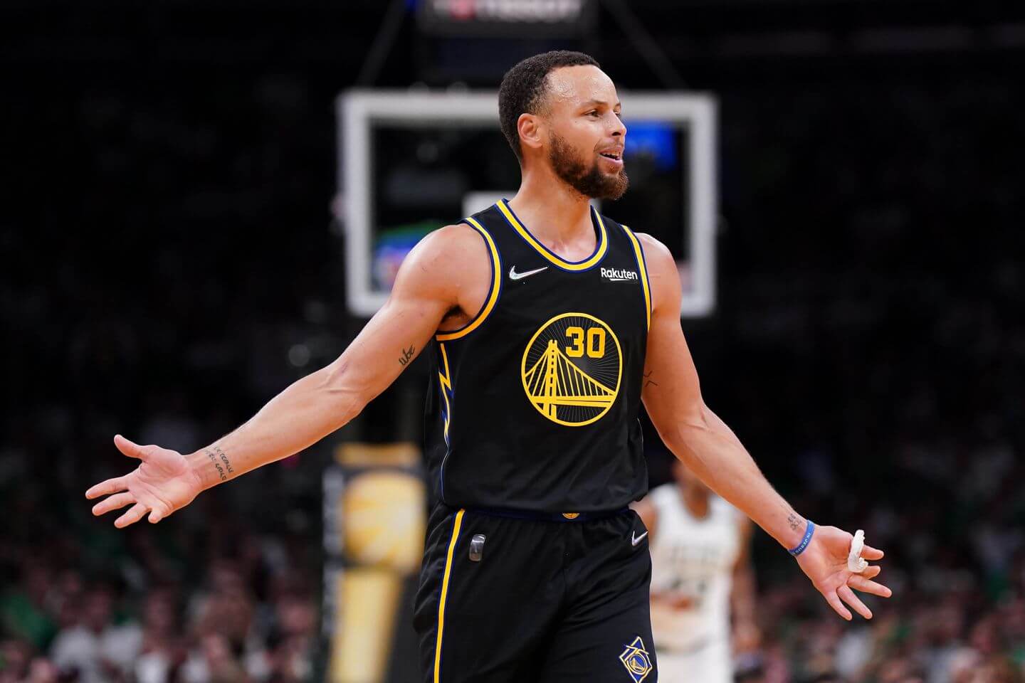 How Stephen Curry's 43 points led Warriors to Game 4 win in Boston to tie the NBA Finals - Vimarsana News