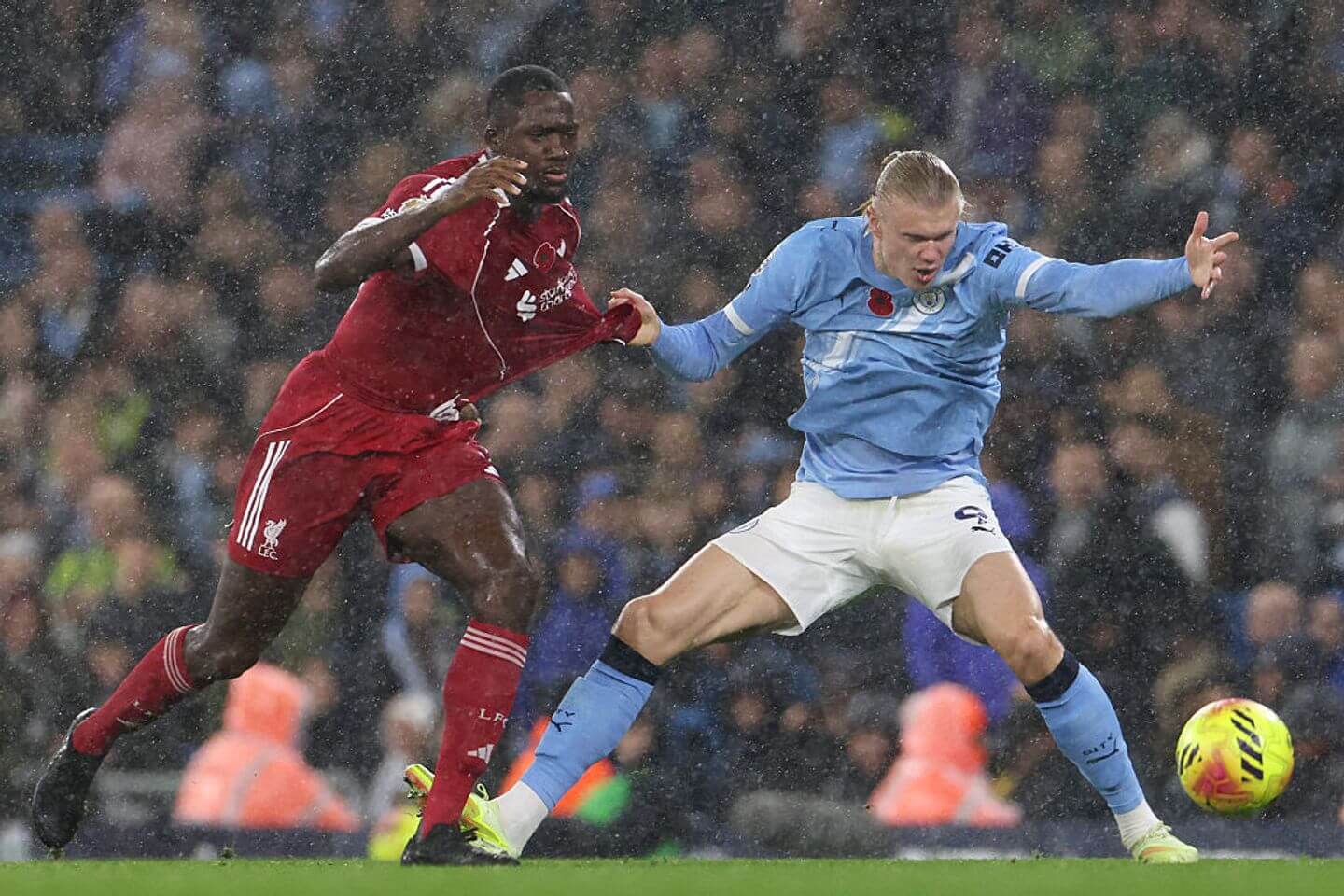 Manchester City vs Liverpool live updates: Hosts two up after Haaland, Nico goals