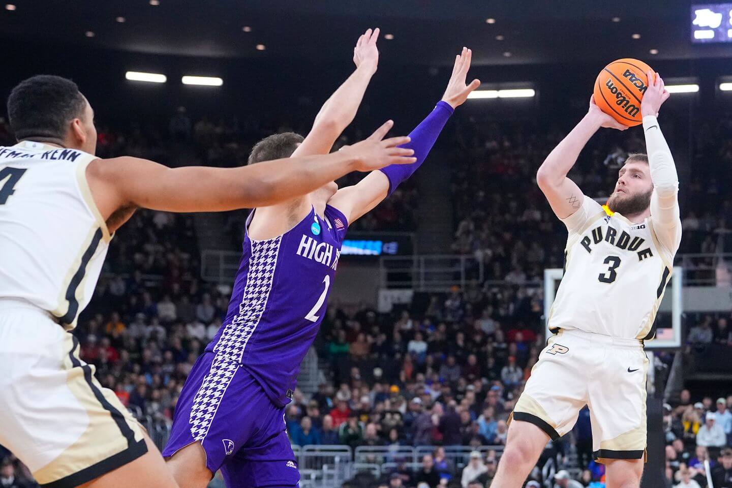 Men’s March Madness 2025 first round scores, live updates: NCAA Tournament bracket and highlights