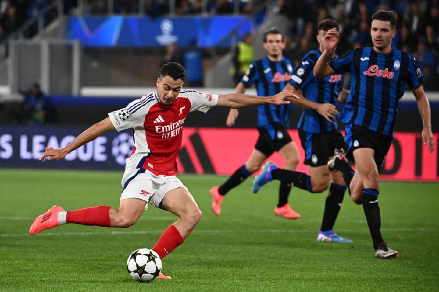 Atalanta vs Arsenal live updates: Champions League game score and goal alerts