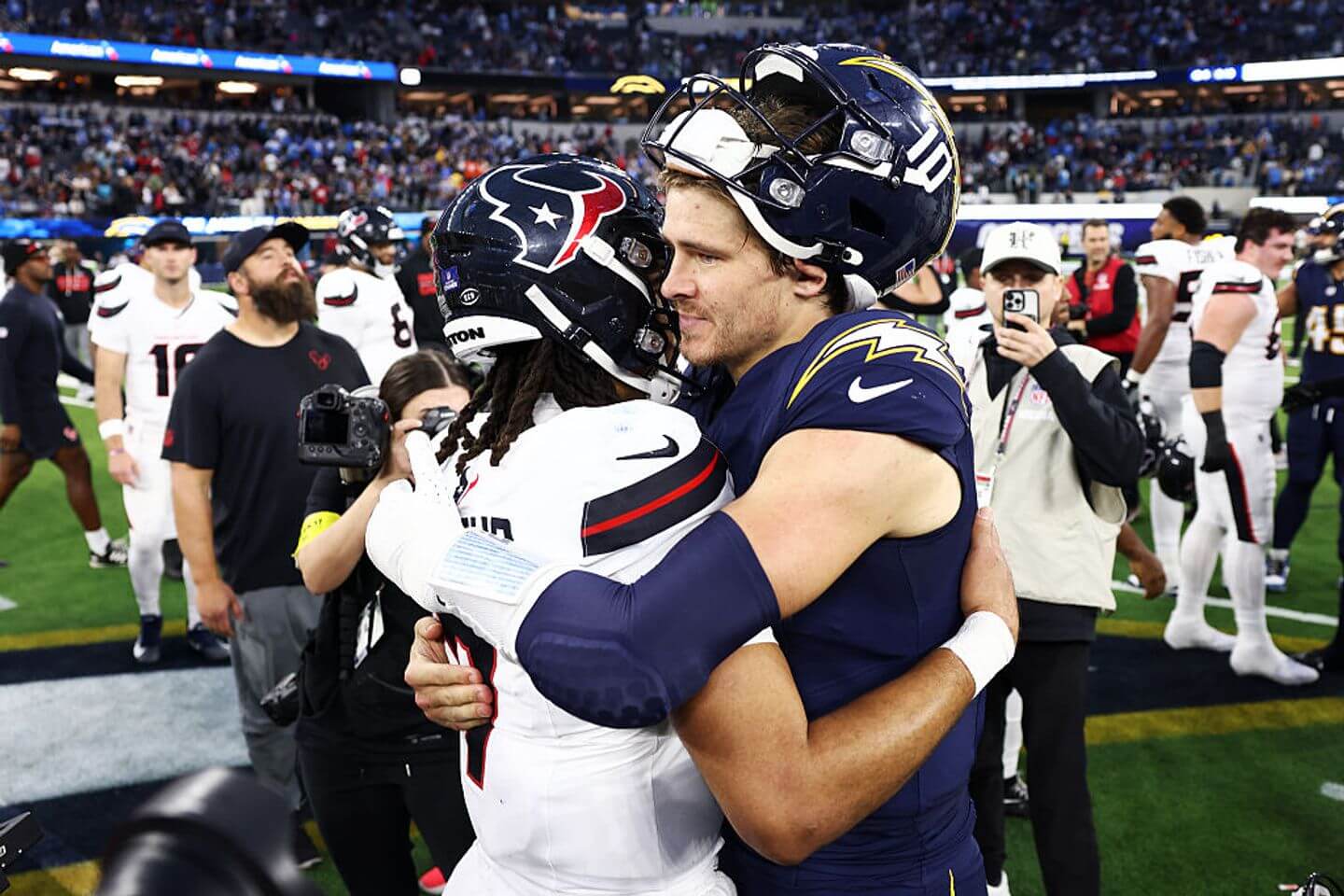 Texans edge Chargers to clinch playoff berth: Live updates and reaction from NFL Saturday game
