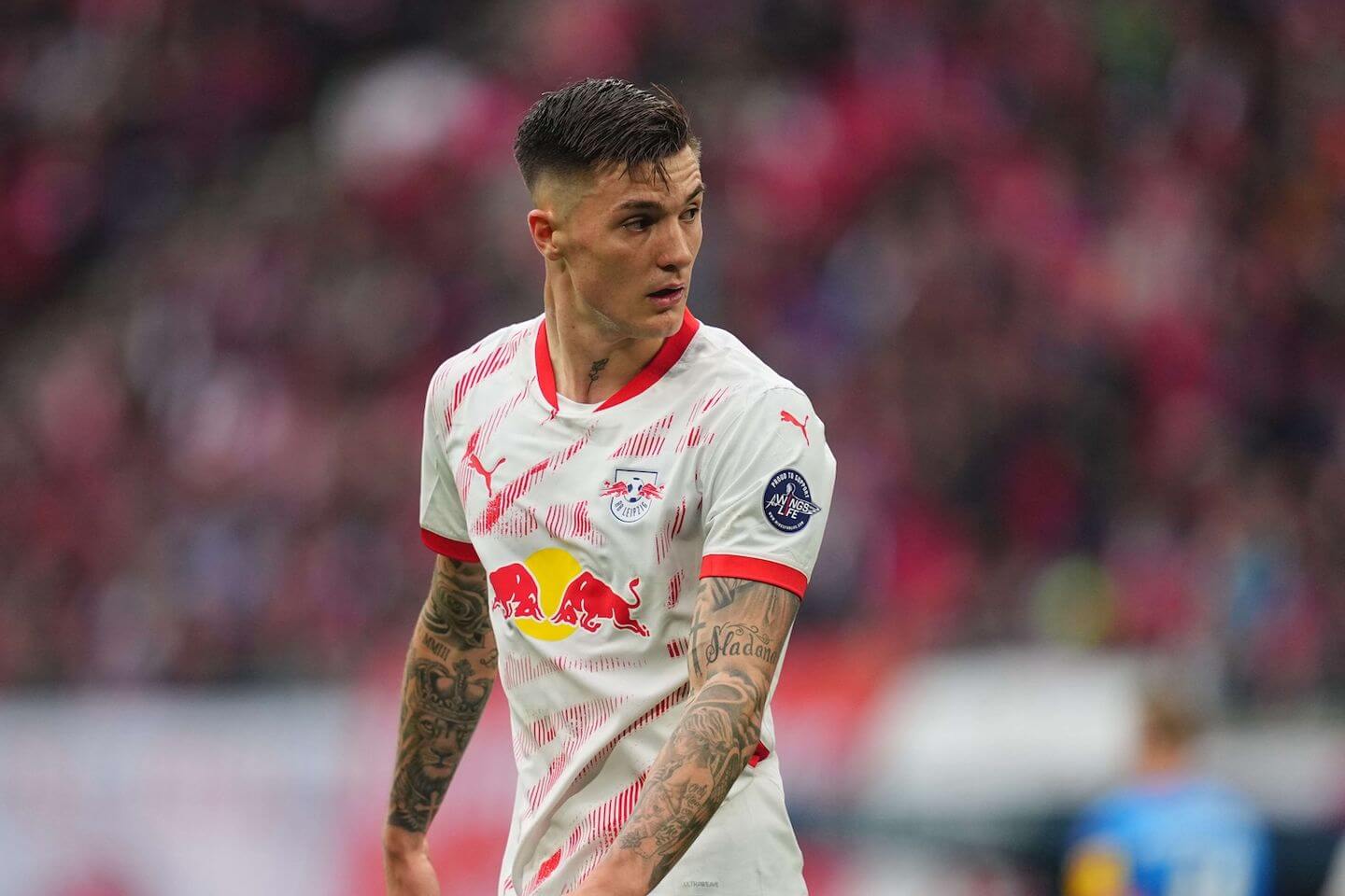 Transfer news live updates: Latest on Sesko after Manchester United and Newcastle bid for RB Leipzig striker