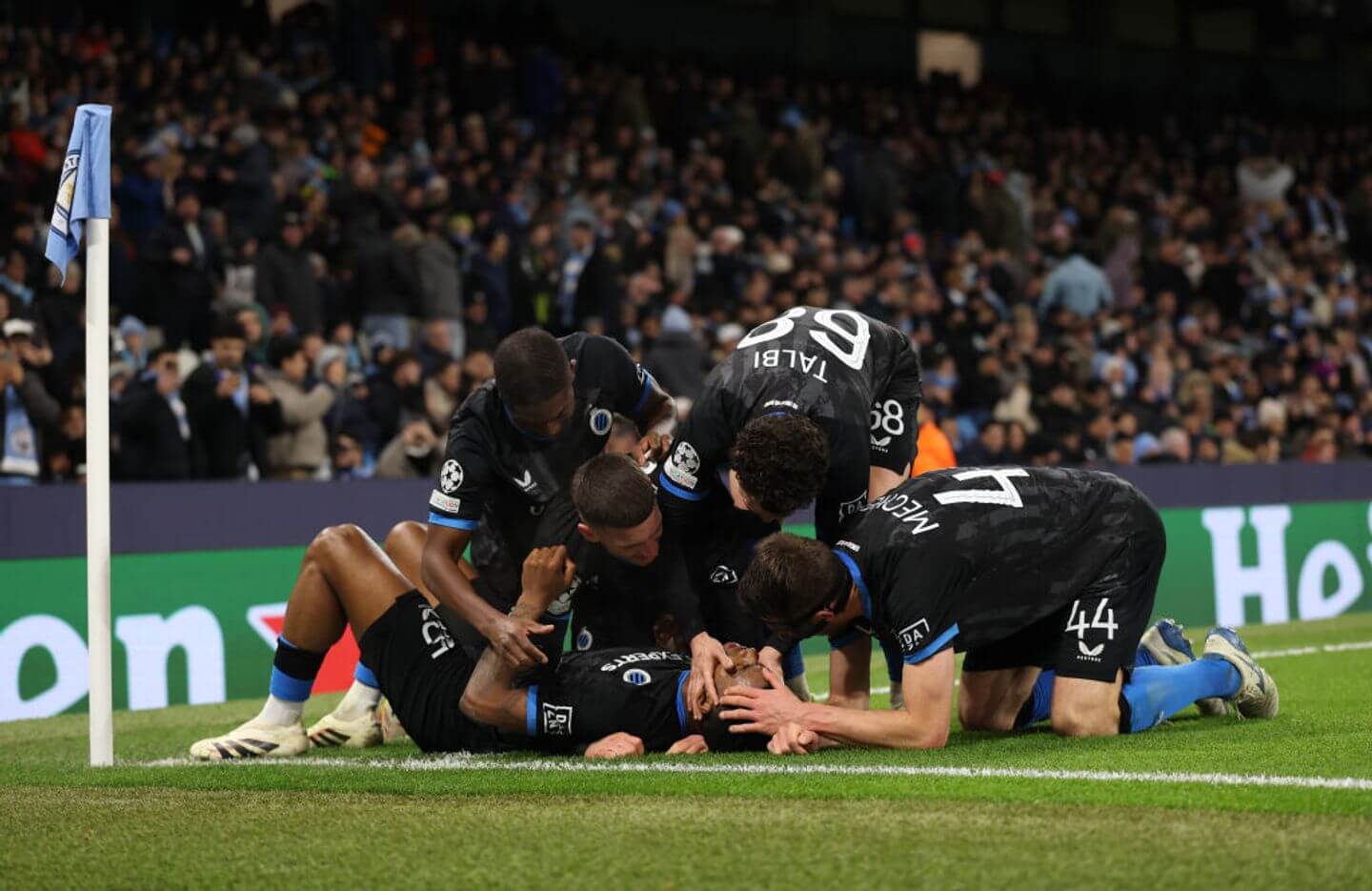 Champions League scores live updates: Liverpool top, Manchester City losing and out as it stands