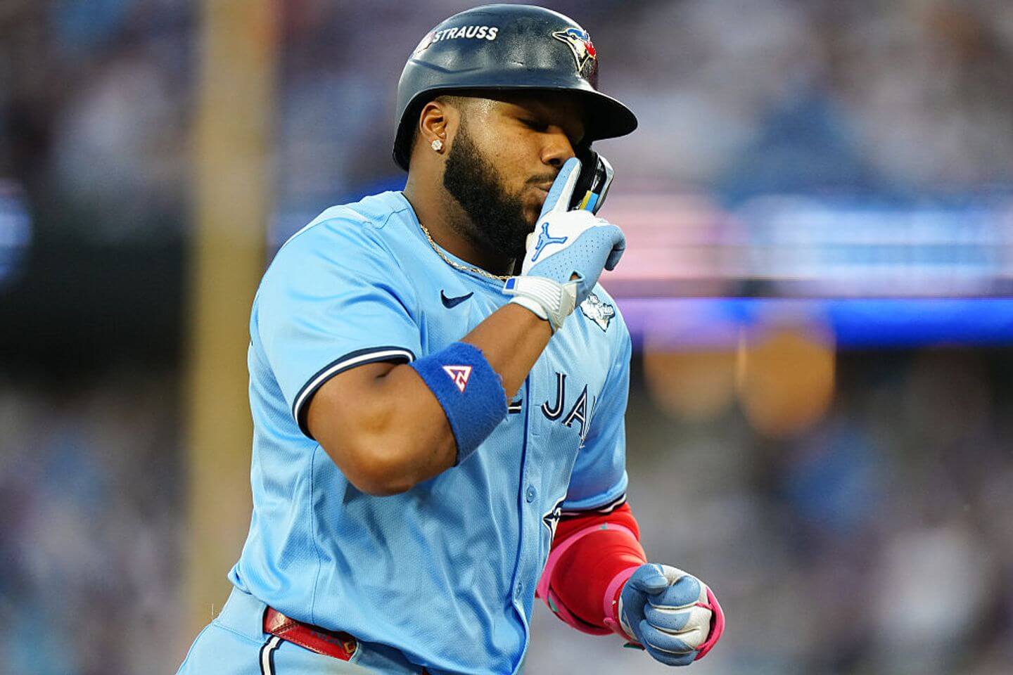 Blue Jays vs. Dodgers World Series Game 4 score and live updates: Toronto takes lead on Vladimir Guerrero Jr. home run
