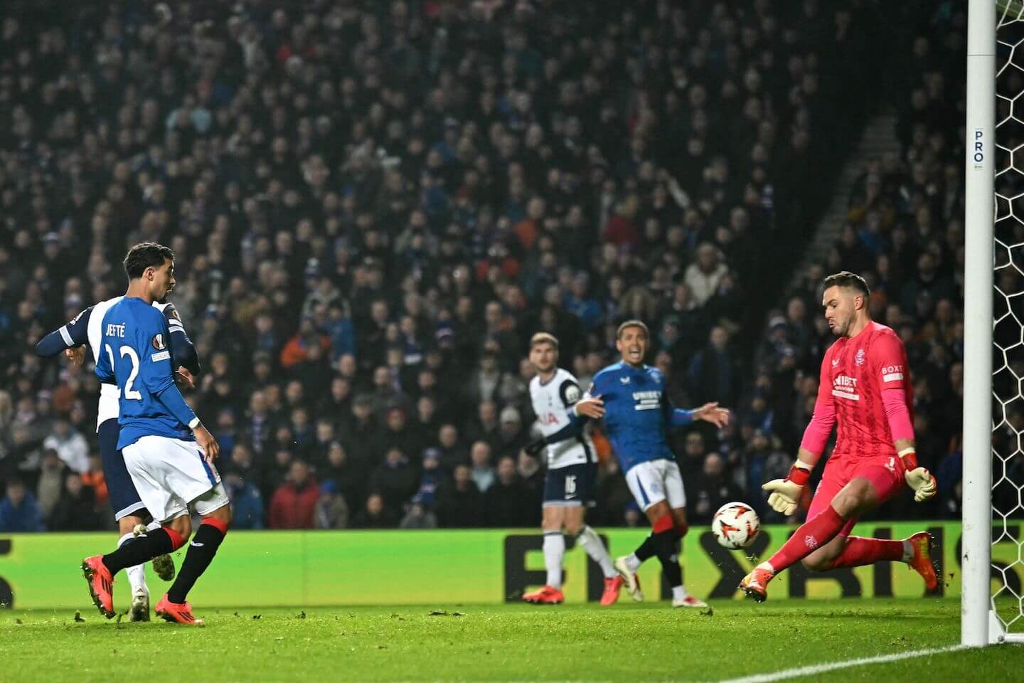 Rangers vs Tottenham live updates: Europa League game score and goal alerts