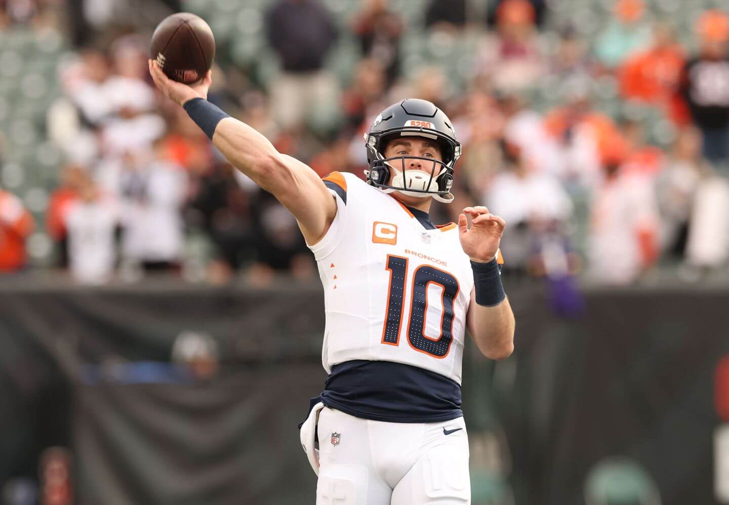 NFL Week 17 live updates: Chargers clinch playoff berth, Broncos-Bengals, Saturday tripleheader, scores, channel