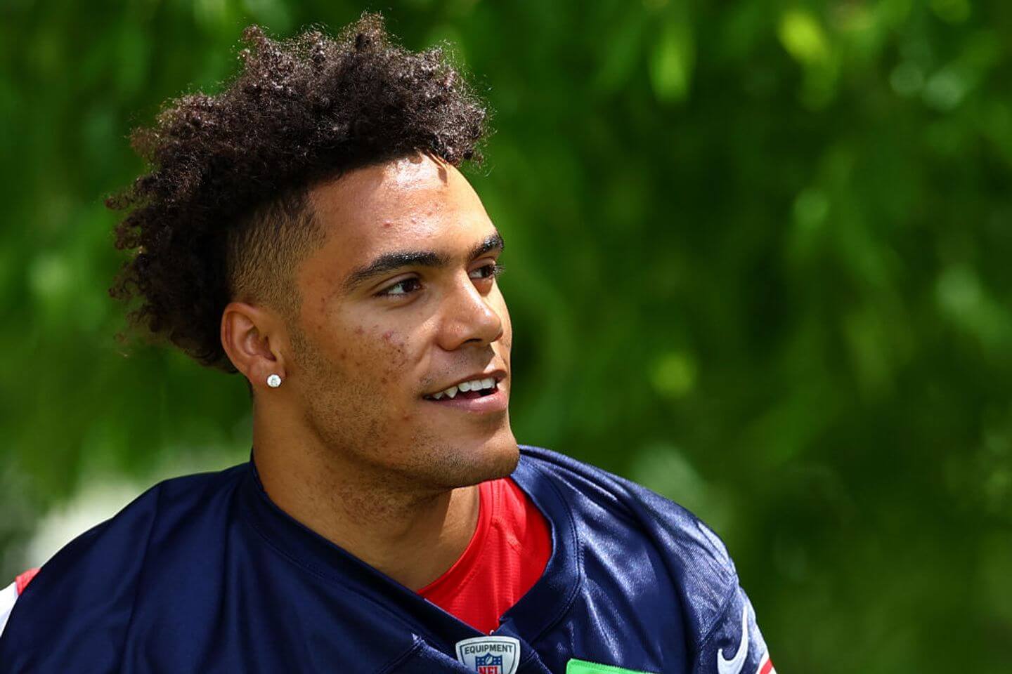 NFL training camp 2025 live updates: Patriots CB Christian Gonzalez injured plus news and notes