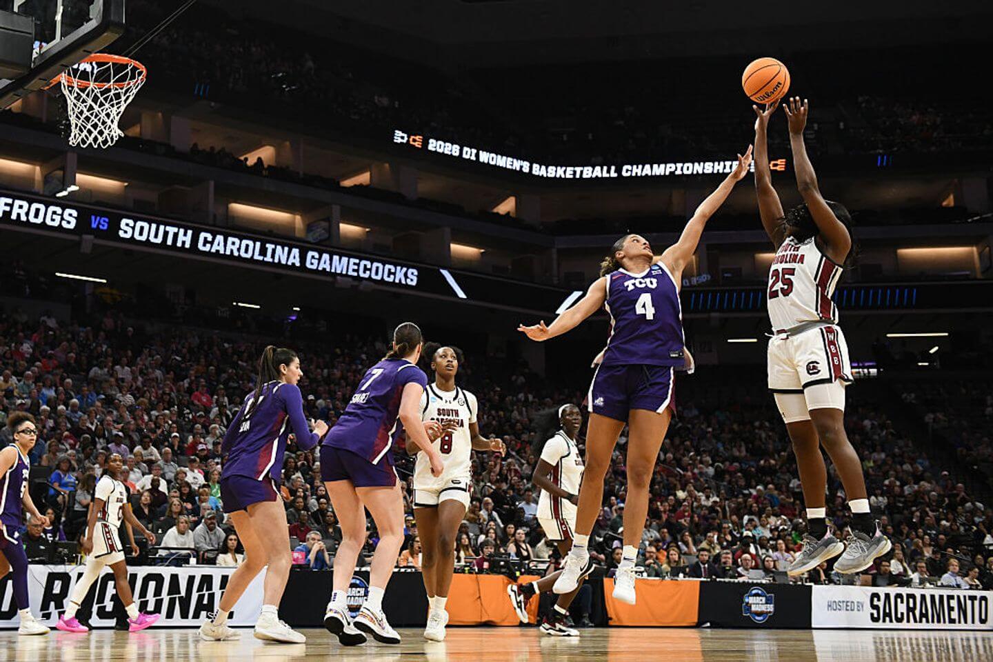 TCU vs. South Carolina score, live updates: Gamecocks-Horned Frogs latest in women’s March Madness 2026 Elite Eight game