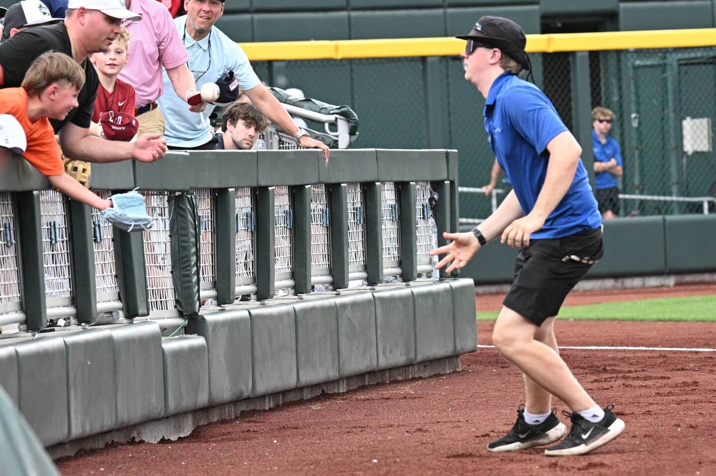 College World Series updates: Georgia leads Texas; Oklahoma beats Alabama
