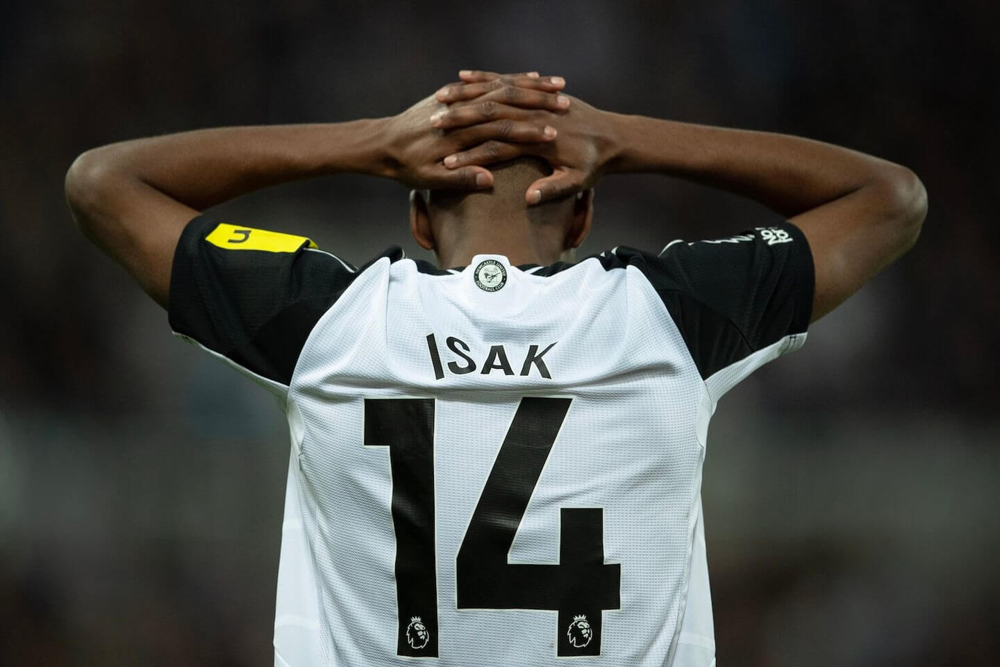 Transfer news live updates: Latest on Alexander Isak, Liverpool, Arsenal and more