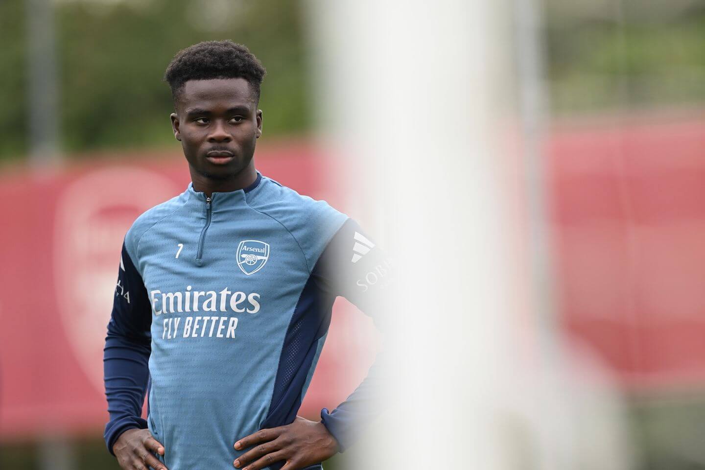 Manchester United vs Arsenal live updates: Premier League team news, predictions and more